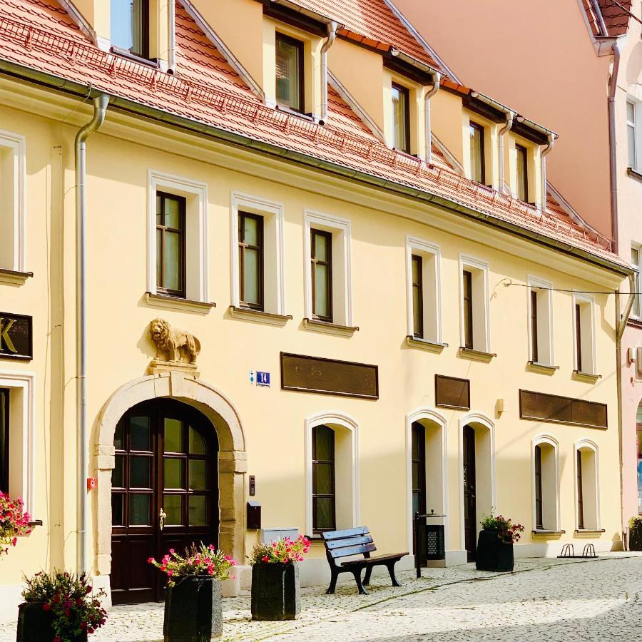 Hotel, Apartament Pod Zlotym Lwem W Samym Centrum Miasta Z Darmowym Parkingiem VII Kłodzko Esterno foto