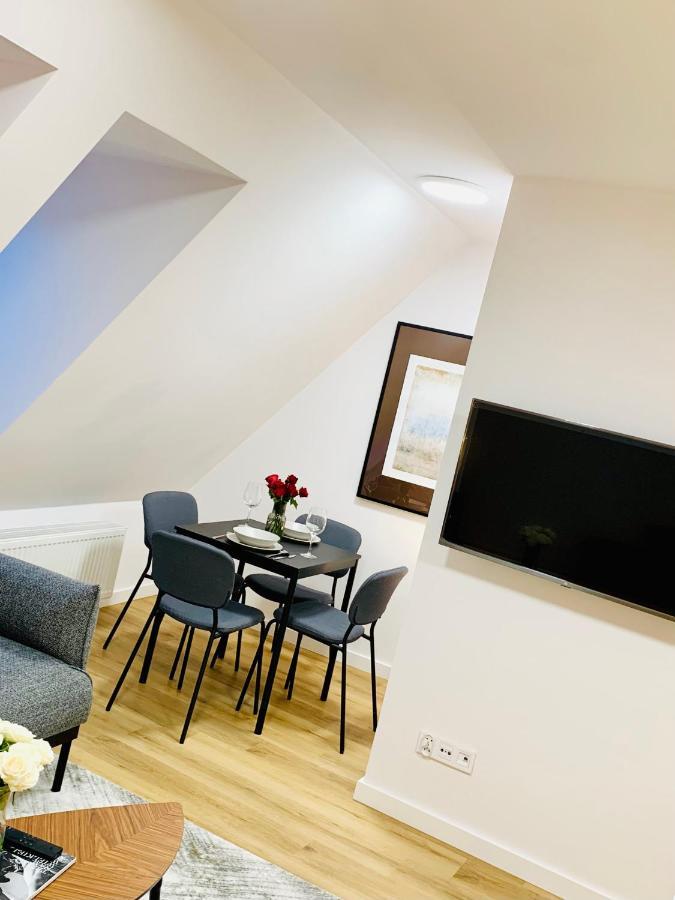 Hotel, Apartament Pod Zlotym Lwem W Samym Centrum Miasta Z Darmowym Parkingiem VII Kłodzko Esterno foto
