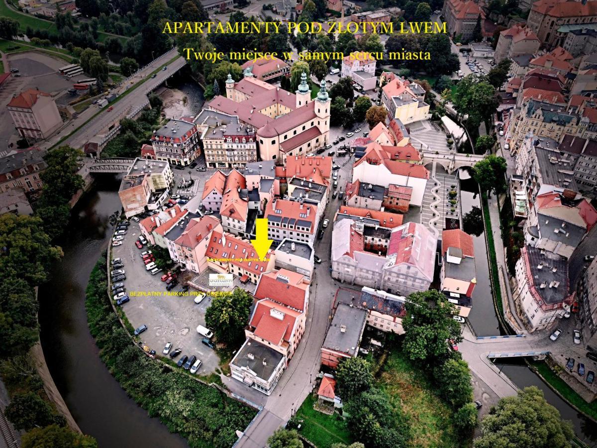 Hotel, Apartament Pod Zlotym Lwem W Samym Centrum Miasta Z Darmowym Parkingiem VII Kłodzko Esterno foto